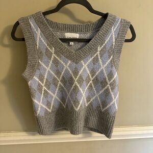 Nordstrom Pink Rose Grey and Blue V-Neck Sweater Vest